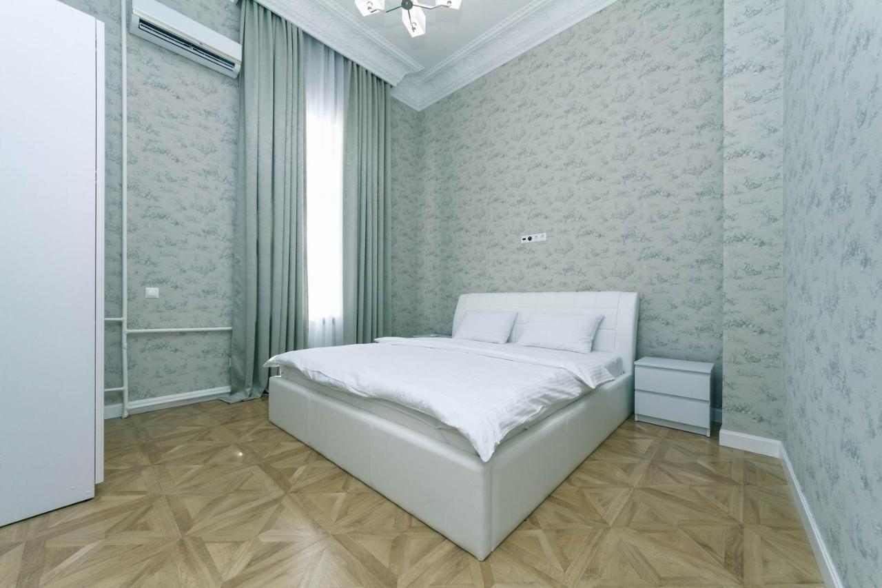 Vip Near Premier Palace & Arena City Kiev Exterior foto